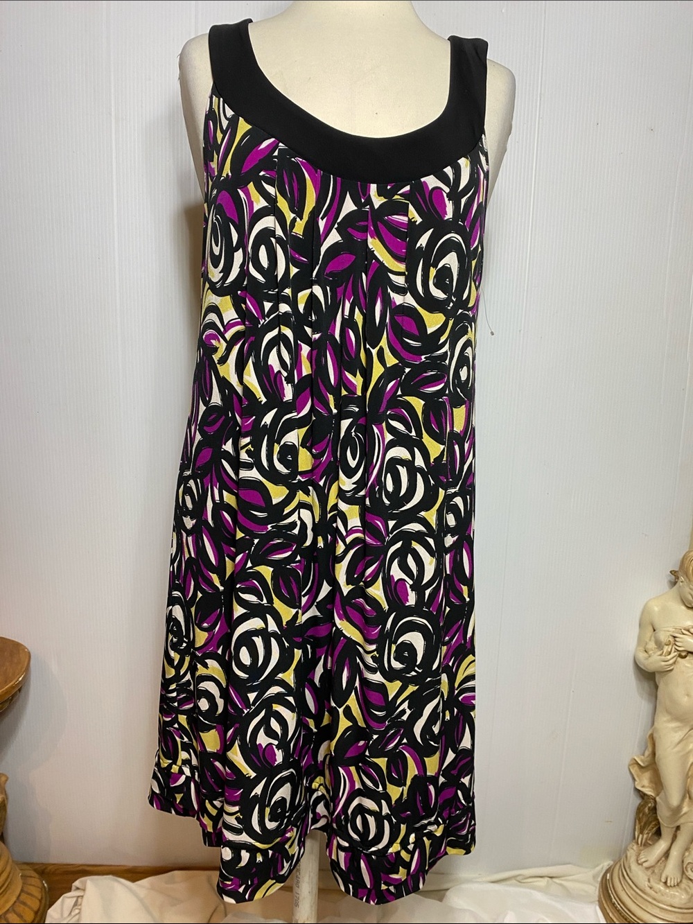 Sleeveless Black-Neutral Floral Print Shift Dress